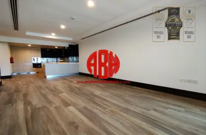 Apartment - 1 Bedroom - 2 Bathrooms for rent in Viva West - Viva Bahriyah - The Pearl Island - Doha