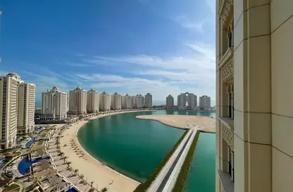 Apartment - 2 Bedrooms - 3 Bathrooms for rent in Viva West - Viva Bahriyah - The Pearl Island - Doha