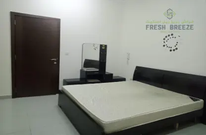 Room / Bedroom image for: Apartment - 1 Bathroom for rent in Fereej Bin Mahmoud - Doha, Image 1