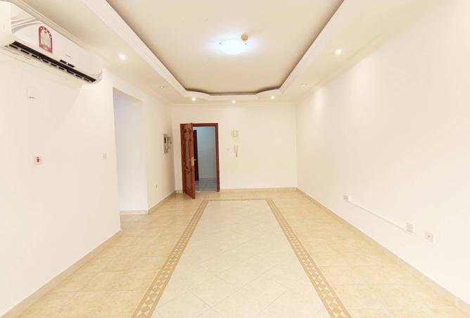 996182 - Property Image 2