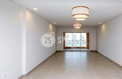 Apartment - 1 Bedroom - 2 Bathrooms for rent in Al Mutahidah Tower - Viva Bahriyah - The Pearl Island - Doha