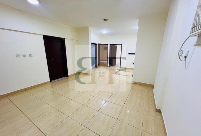 987486 - Property Main Image