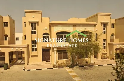 Villa - 4 Bedrooms - 4 Bathrooms for rent in Wadi Al Markh - Muraikh - AlMuraikh - Doha