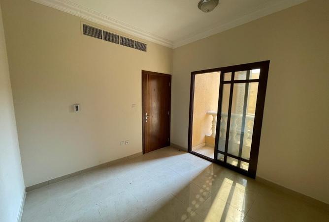 996044 - Property Image 2