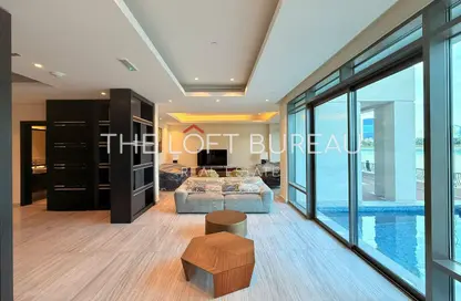 فيلا - 6 غرف نوم - 6 حمامات للايجار في ابراج باي - منطقة الأبراج - جزيرة اللؤلؤة - الدوحة