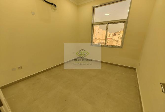 979845 - Property Image 3