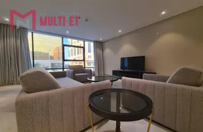 Apartment - 1 Bedroom - 2 Bathrooms for rent in Ramada Tower - Al Muntazah - Doha