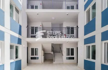 Staff Accommodation - Studio - 7+ Bathrooms for rent in Al Wakra - Al Wakra - Al Wakrah - Al Wakra