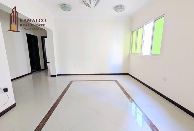 940277 - Property Image 2