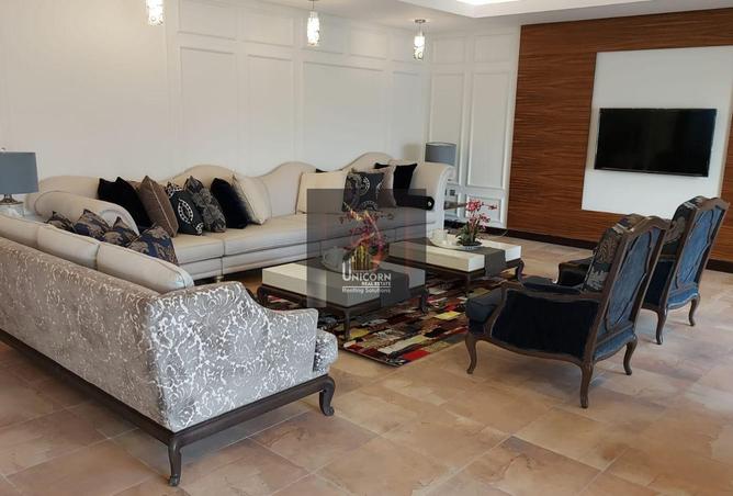 967077 - Property Image 2