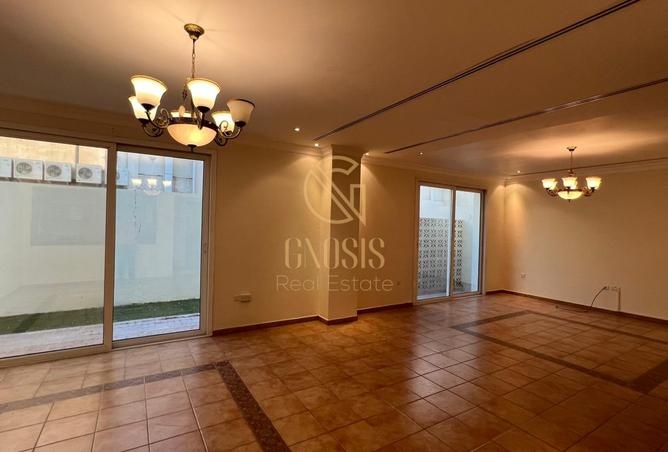 942981 - Property Image 3
