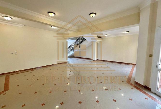 967755 - Property Image 3