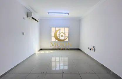 شقة - 2 غرف نوم - 2 حمامات للايجار في منتزه 7 - المنتزه - الدوحة