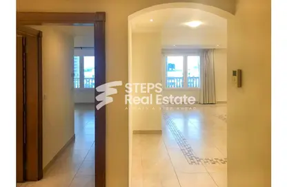 Hall / Corridor image for: Apartment - 1 Bedroom - 2 Bathrooms for rent in West Porto Drive - Porto Arabia - The Pearl Island - Doha, Image 1