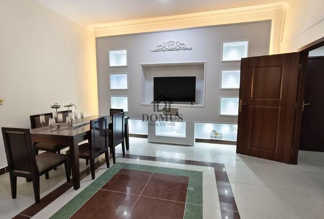 987478 - Property Image 2