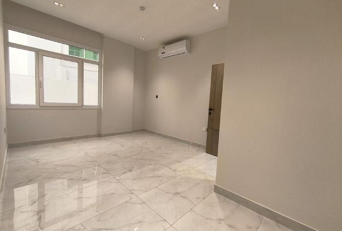 997681 - Property Image 2