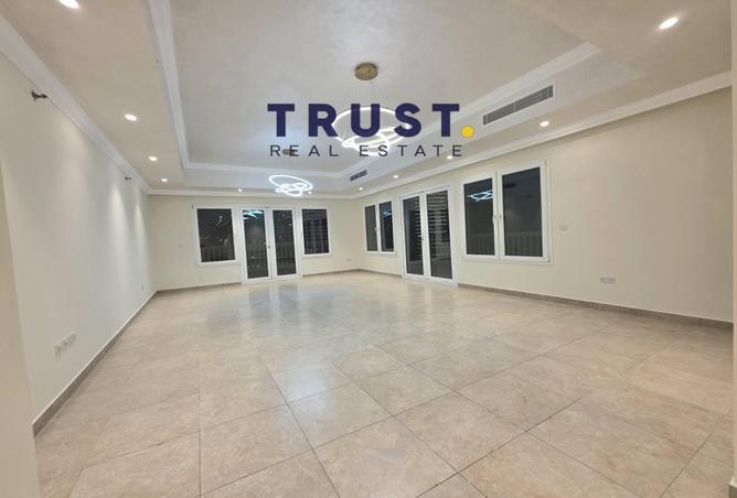 958345 - Property Image 2