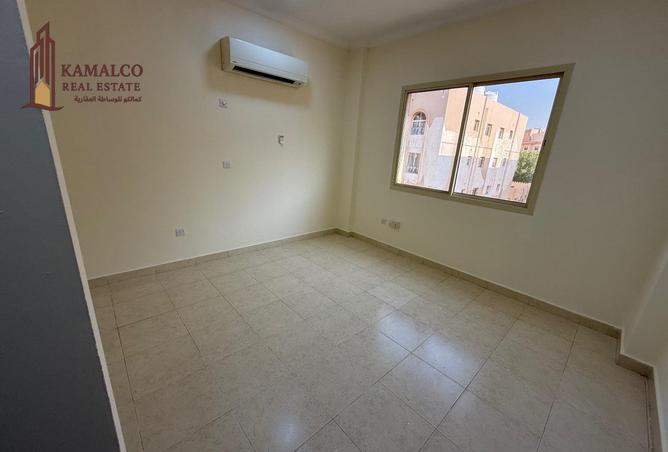 916441 - Property Image 3