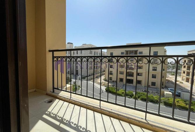 975004 - Property Image 2