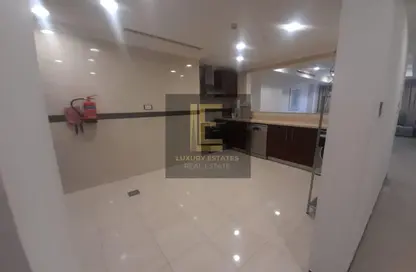 Apartment - 2 Bedrooms - 3 Bathrooms for rent in East Porto Drive - Porto Arabia - The Pearl Island - Doha