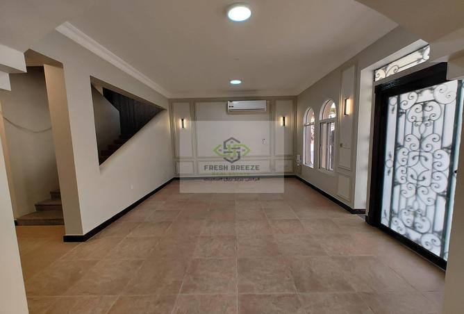 981943 - Property Image 2