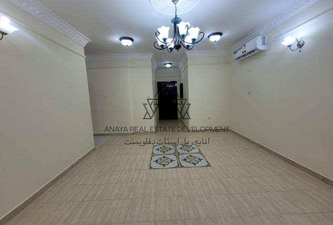 942788 - Property Image 2