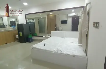 Apartment - Studio - 1 Bathroom for rent in Umm Ghuwalina - Umm Ghuwailina - Doha