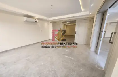 فيلا - 8 غرف نوم - 8 حمامات للايجار في إزغاوا - إزغاوا - الدوحة