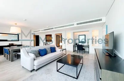 Apartment - 2 Bedrooms - 3 Bathrooms for rent in West Bay Tower - West Bay - West Bay - Doha