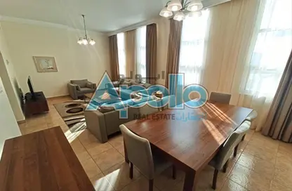Living / Dining Room image for: Apartment - 2 Bedrooms - 3 Bathrooms for rent in West Bay - West Bay - Doha, Image 1
