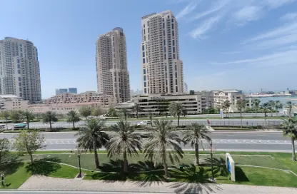 Apartment - 1 Bedroom - 2 Bathrooms for rent in Tower 10 - Porto Arabia - The Pearl Island - Doha