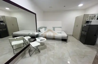Apartment - Studio - 1 Bathroom for rent in Umm Ghwailina Comm - Umm Ghuwalina - Umm Ghuwailina - Doha