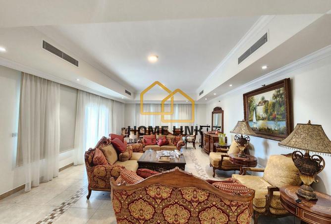 990665 - Property Image 2