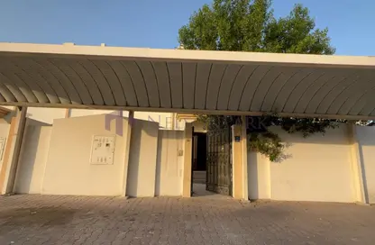 Villa - 6 Bedrooms - 6 Bathrooms for rent in Al Maamoura - Al Maamoura - Doha