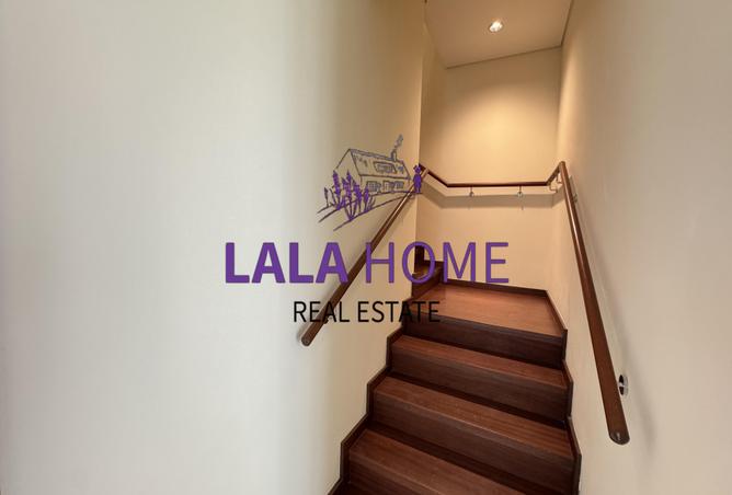916496 - Property Image 3