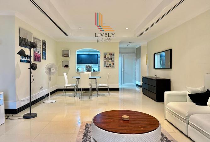 967587 - Property Image 2