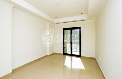 Empty Room image for: Apartment - 2 Bedrooms - 3 Bathrooms for sale in East Porto Drive - Porto Arabia - The Pearl Island - Doha, Image 1