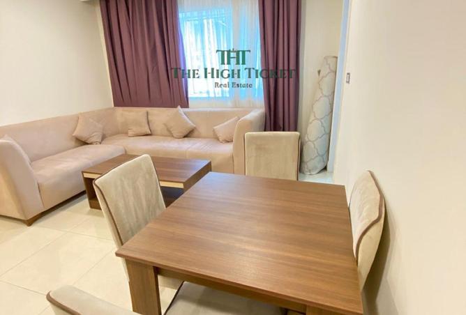 945594 - Property Image 3