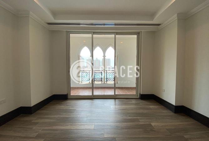 978823 - Property Image 2