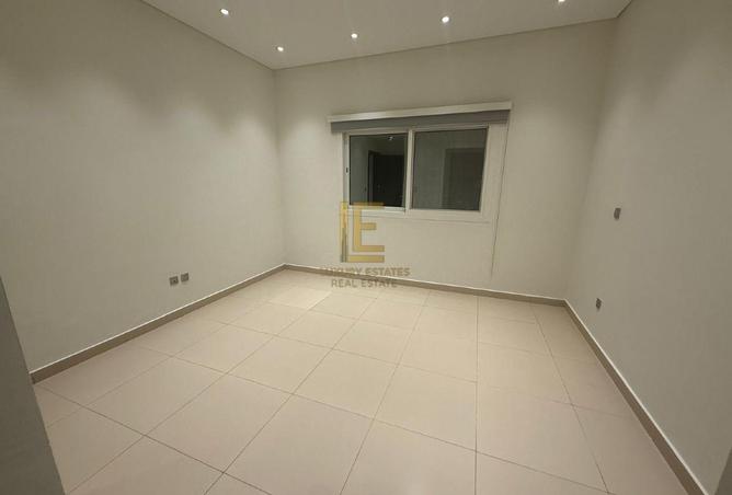 928565 - Property Image 3