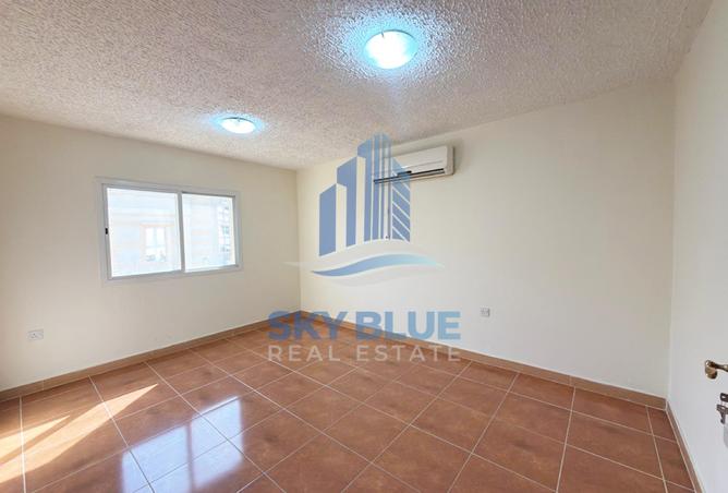 997563 - Property Image 2