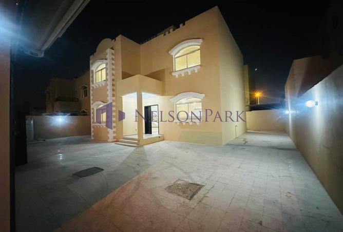 955700 - Property Image 2