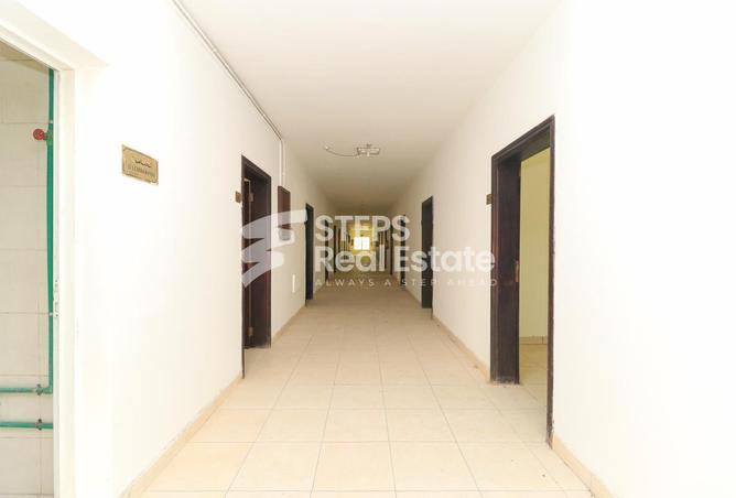 956086 - Property Image 2