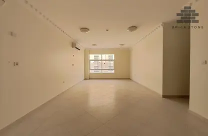شقة - 3 غرف نوم - 3 حمامات للايجار في منتزه 7 - المنتزه - الدوحة