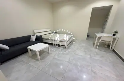 Apartment - Studio - 1 Bathroom for rent in Old Airport Road - Old Airport Road - Doha Apartment - Studio - 1 Bathroom for rent in Old Airport Road - Old Airport Road - Doha