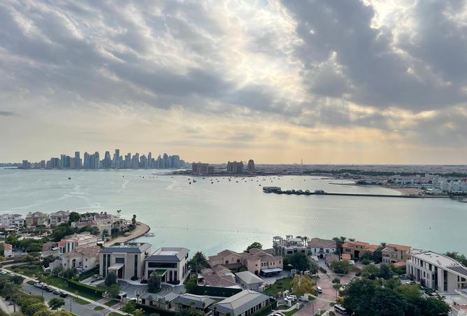 989007 - Property Image 2