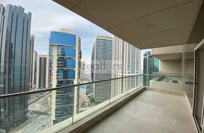 شقة - 3 غرف نوم - 4 حمامات للايجار في شارع مركز المؤتمرات - الخليج الغربي - الدوحة