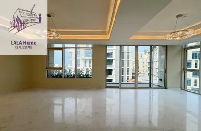 Apartment - 4 Bedrooms - 6 Bathrooms for sale in Gewan Island - The Pearl Island - Doha