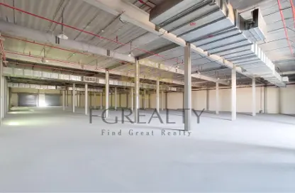 Warehouse - Studio for sale in East Industrial Street - Birkat Al Awamer - Al Wakra
