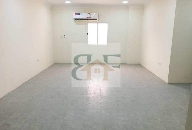 934207 - Property Image 2